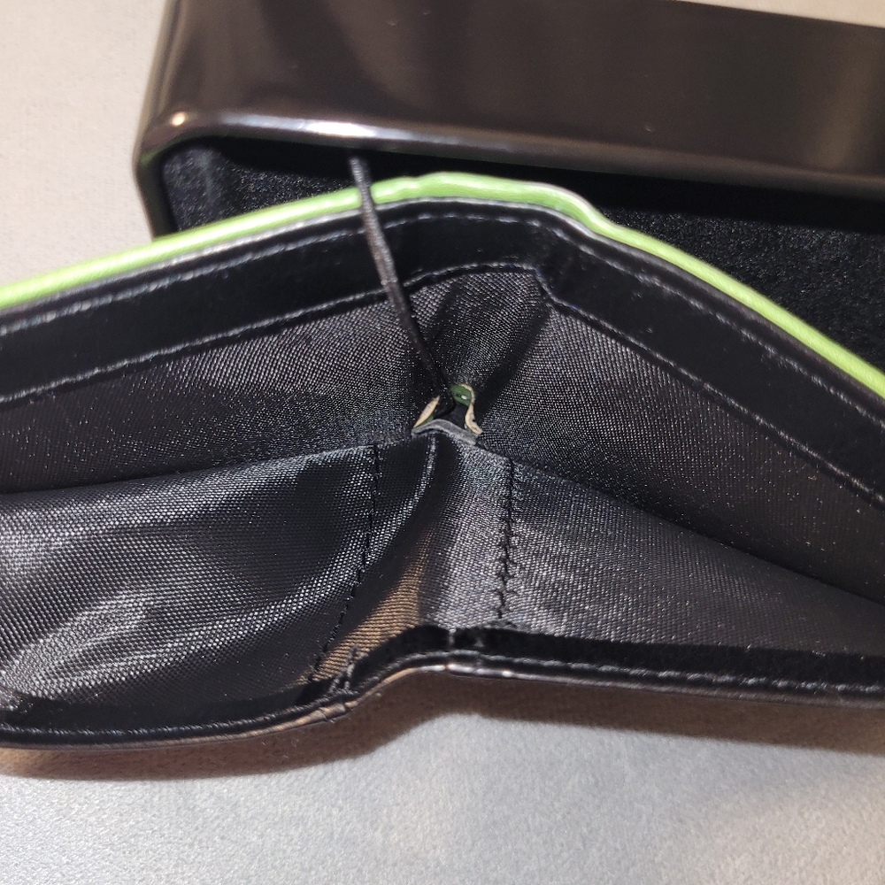 Rick & Morty Wallet (Pickle Rick) in tin - Picture 15 of 16